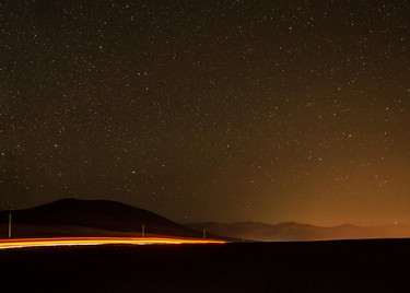 Astroturismo-shutterstock-ACT05,Contemplación de estrellas, San Pedro de Atacama